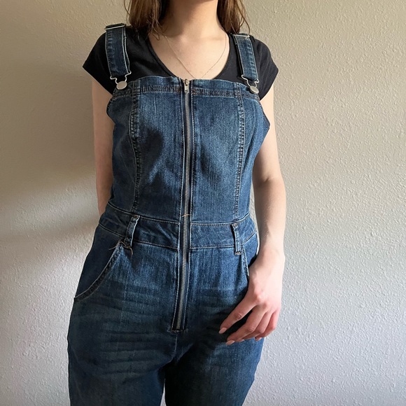 Refuge Zip-up Overalls - Picture 4 of 8